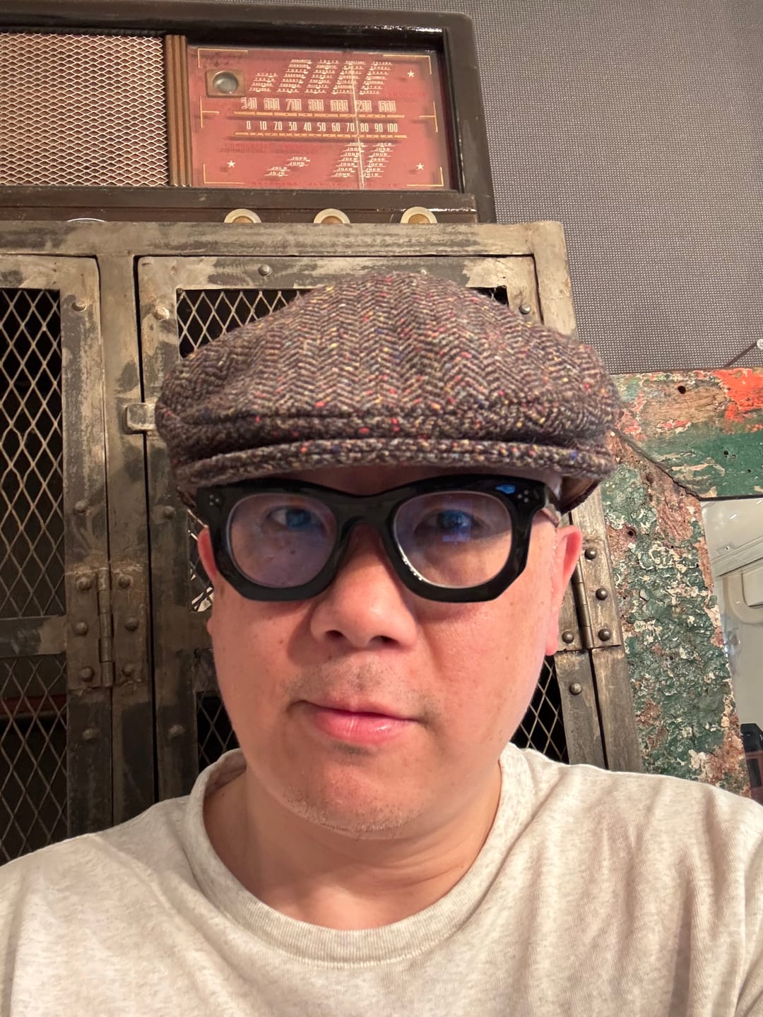 Customer photo review of Vintage Cap Tweed