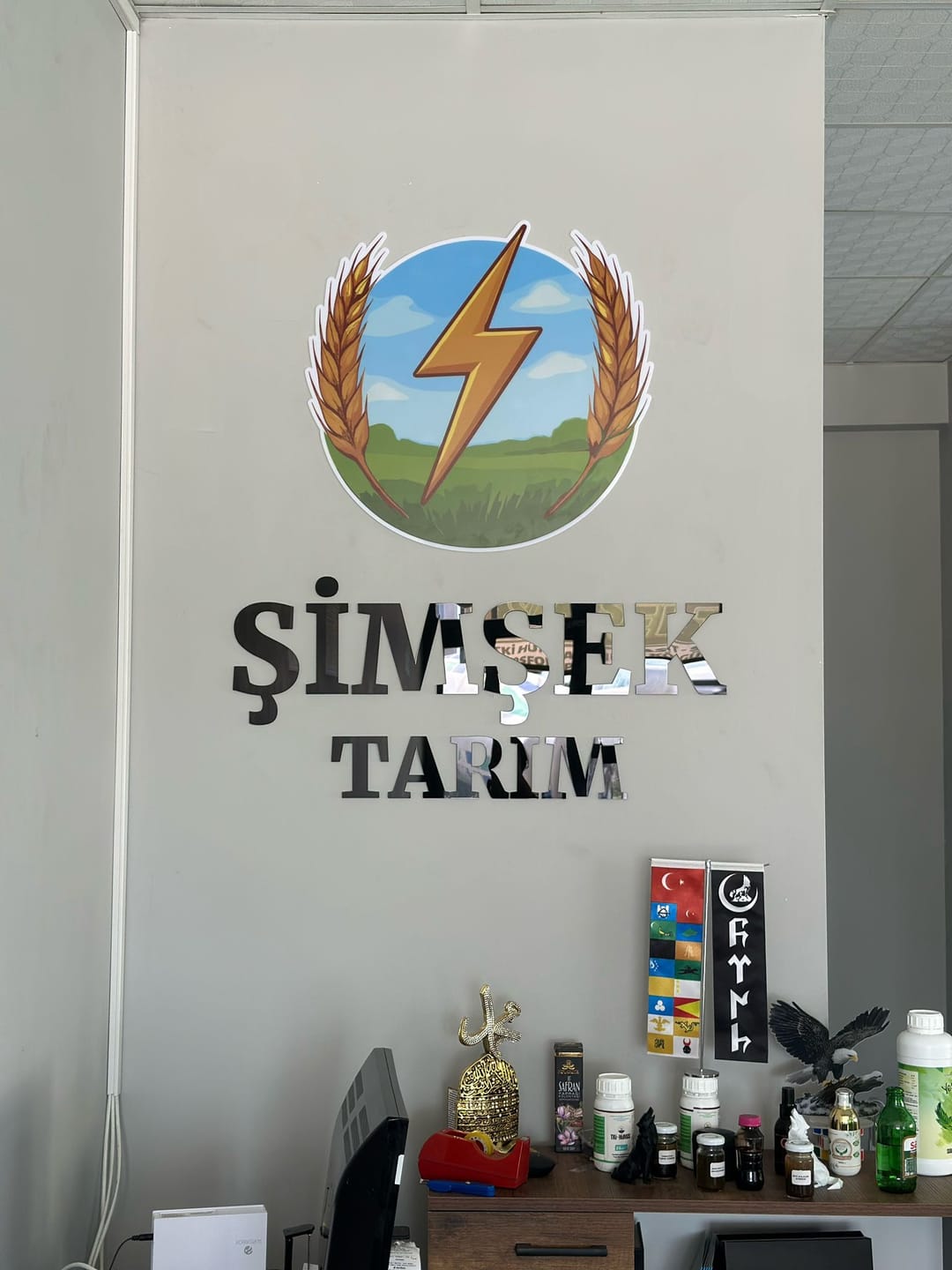 Customer photo review of Duvar Logosu - Yazısı
