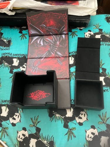 Customer photo review of Black Dragon of Destruction Deckbox