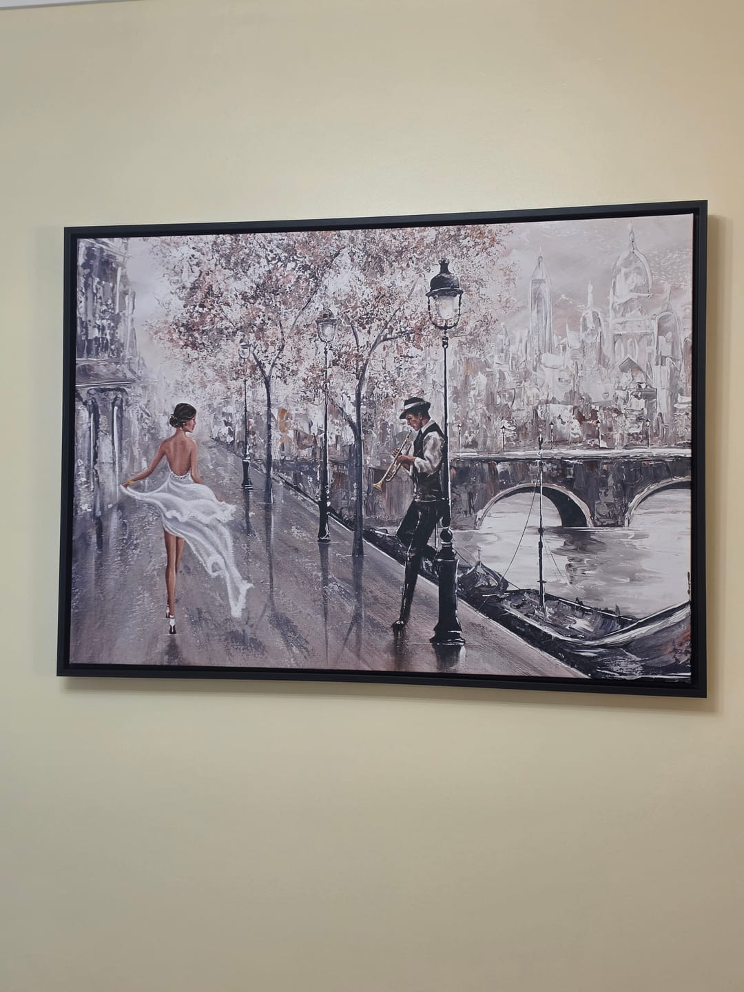 Customer photo review of Breathless Paris Flair Canvas Print