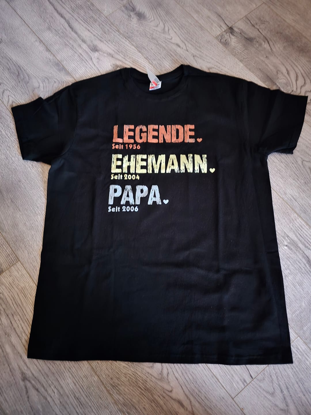 Customer photo review of Legende, Ehemann, Papa und Opa - Personalisiertes T-Shirt für Papa und Opa