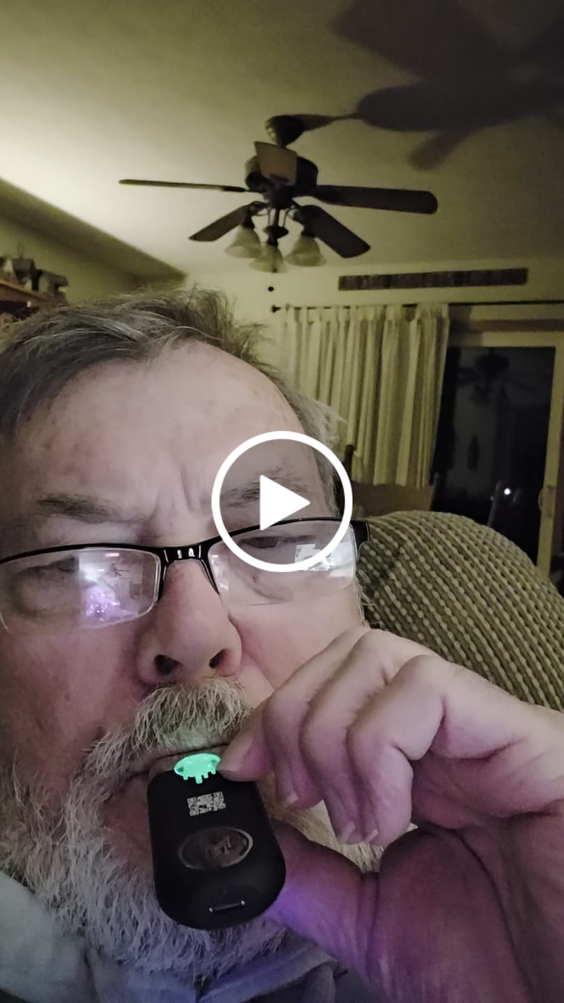 Customer video review of MUHA Meds - 3.5g Melted Diamonds Vape