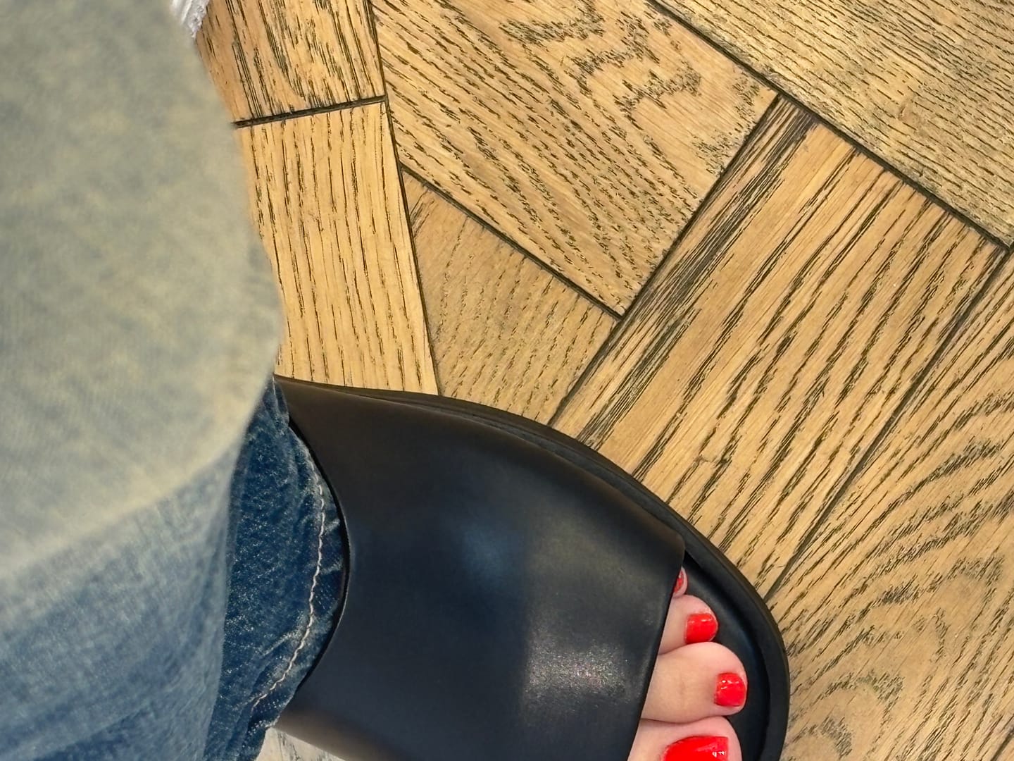 Customer photo review of כפכפי פלטפורמה לנשים Danya