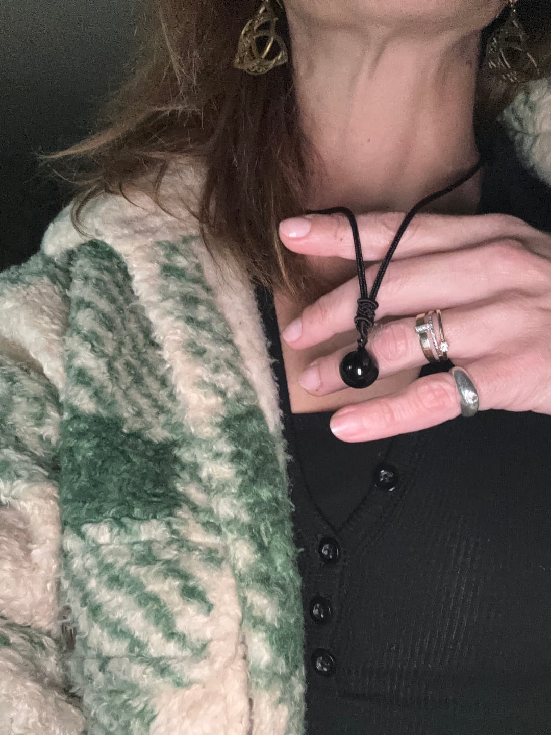 Customer photo review of Pendentif "Sphère" en Obsidienne Dorée