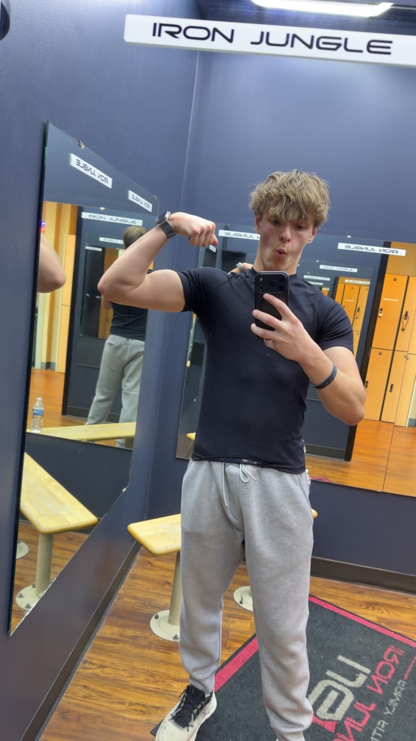 Customer photo review of 475 SuperVillain Compression Tees
