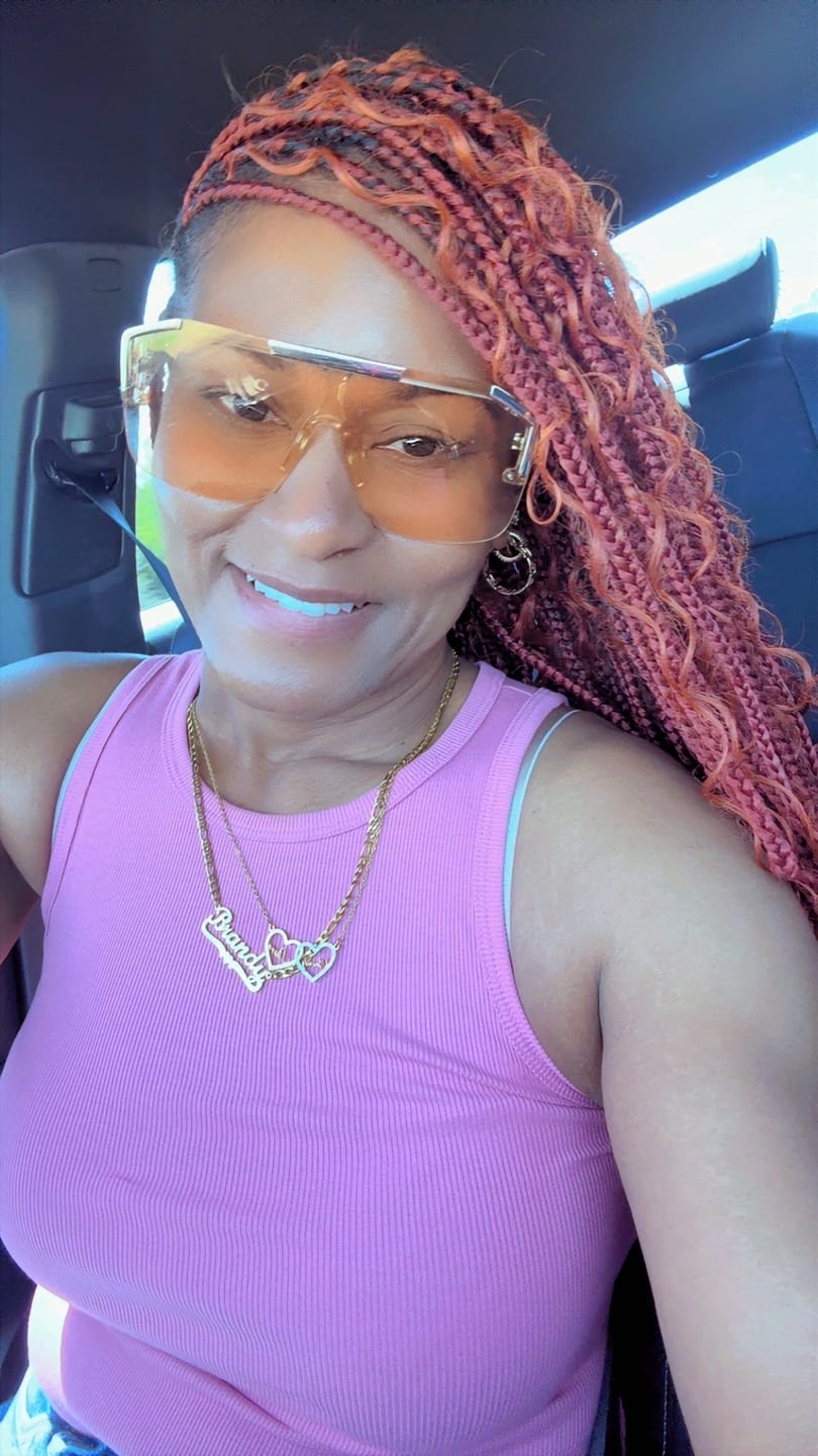 Customer photo review of Diamond Cut Lovely Heart Name Necklace