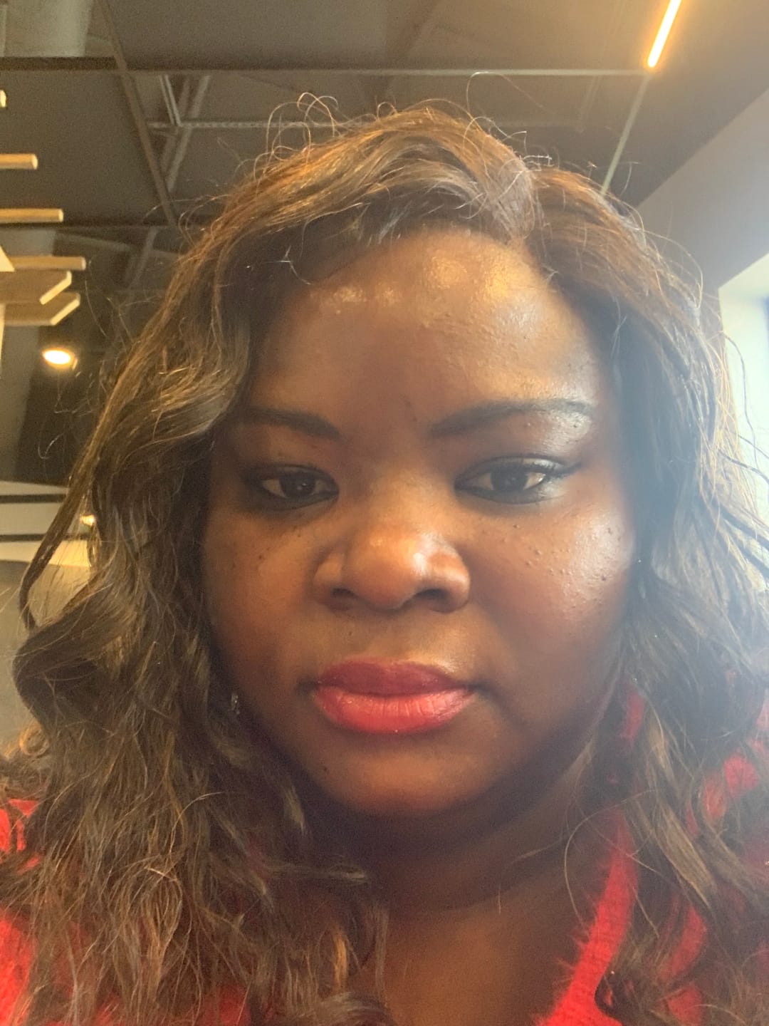 Customer photo review of Red by Kiss Lace Tint Spray 3oz