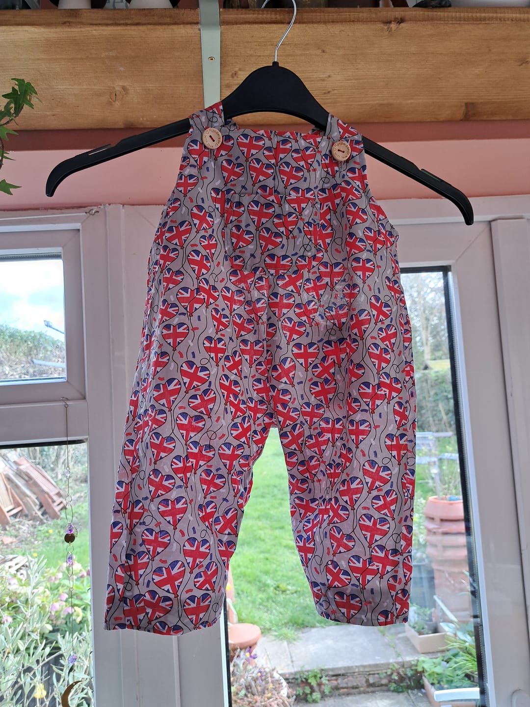 Customer photo review of Union Jack Balloons Polycotton Fabric