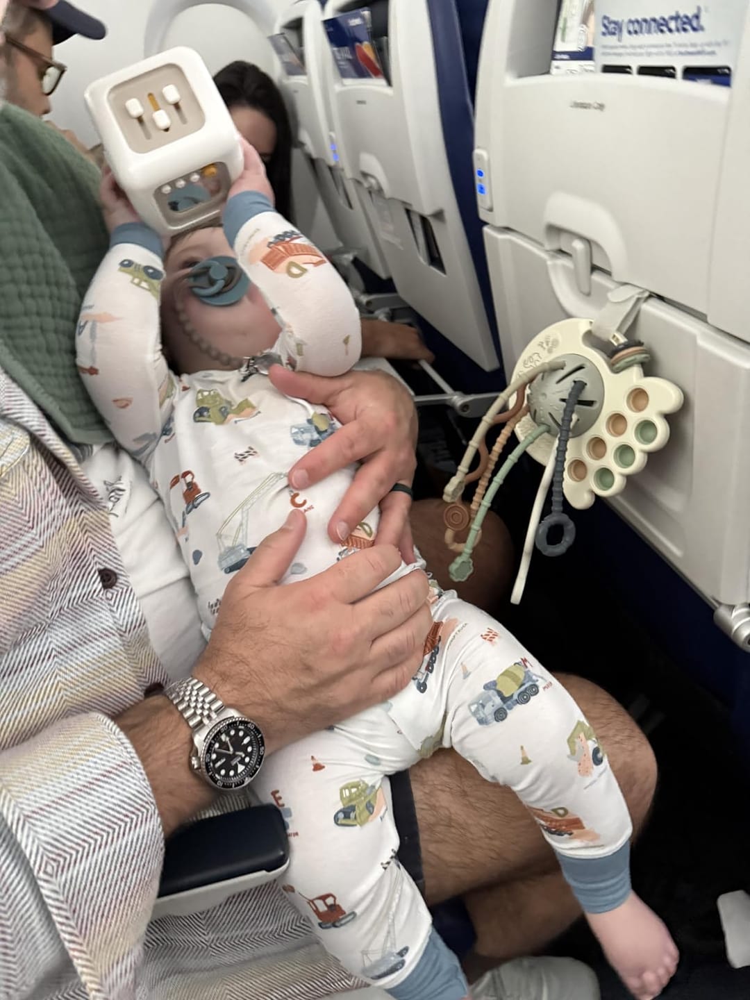 Customer photo review of CuteTod 6-in-1 Engage Box