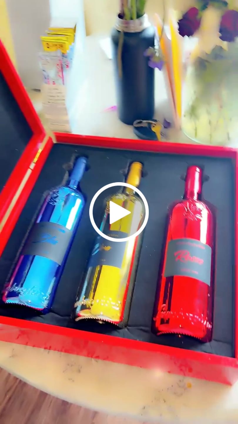 Customer video review of Lamborghini LUXE Red Collection with Gift Set