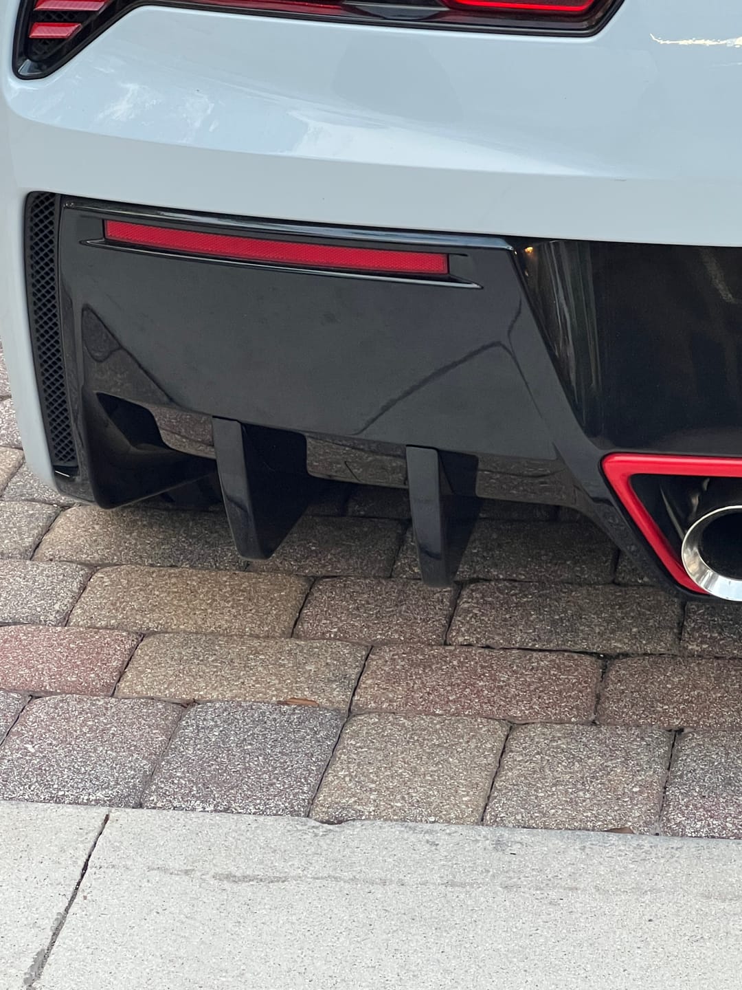 Customer photo review of Corvette C7 Rear Bumper Diffuser Fins