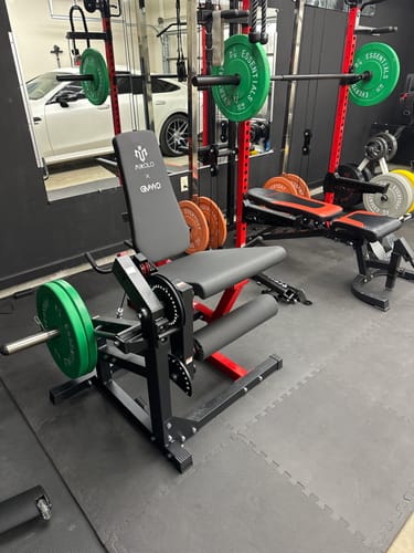 Customer photo review of TAWERET™  1:1 Cable Ratio Leg Extension and Curl Machine