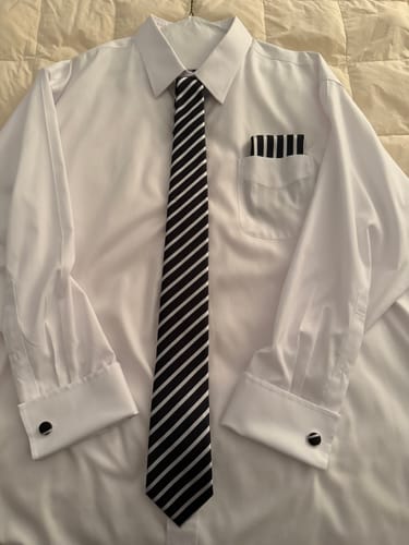 Customer photo review of Barry. Wang Black Striped Tie Silk White Necktie Necktie Handkerchief Cufflinks Set for Wedding Business