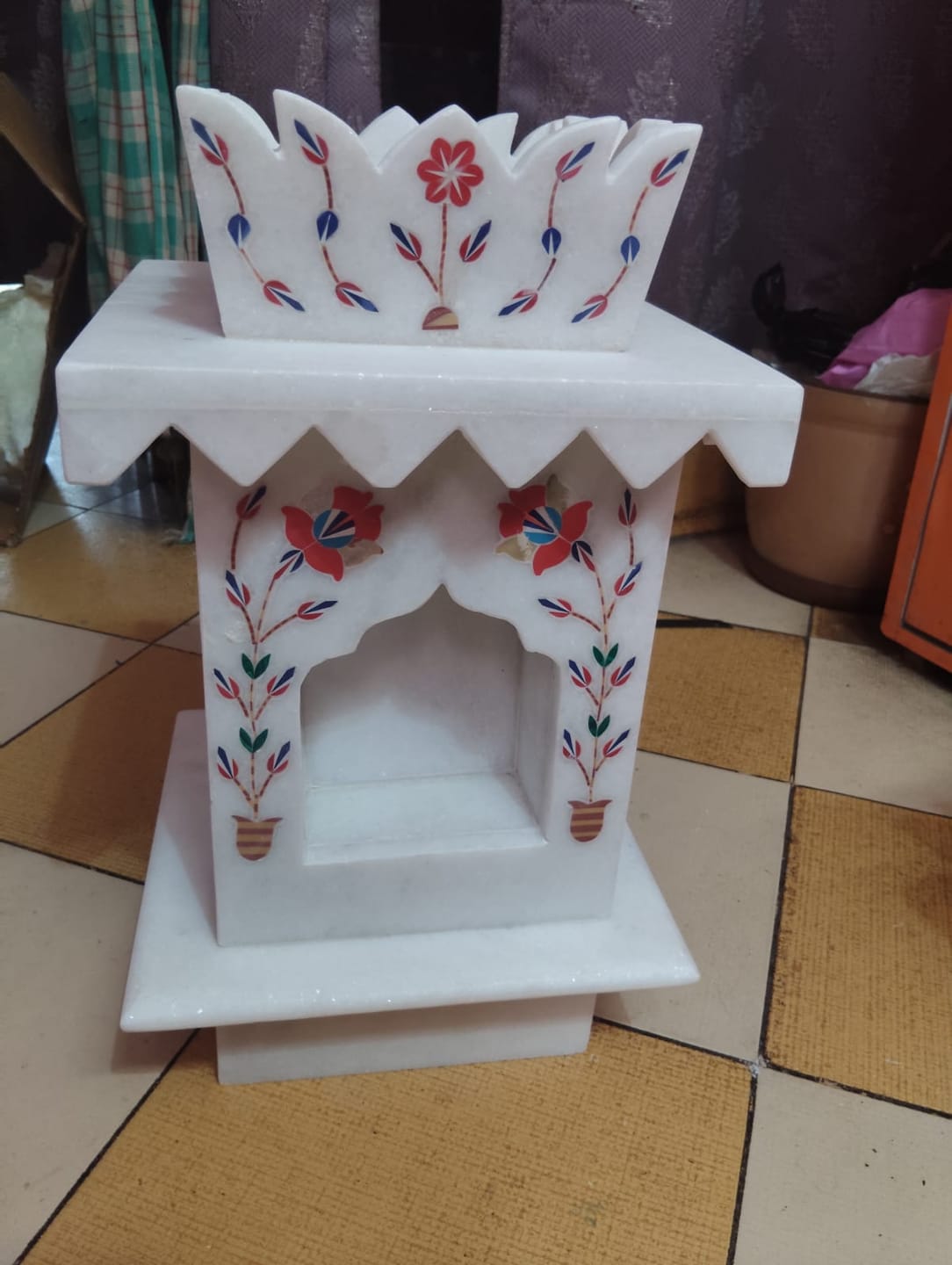 Customer photo review of Marble Tulsi Pot, White Inlay (Small) - Handicraft Bazaar