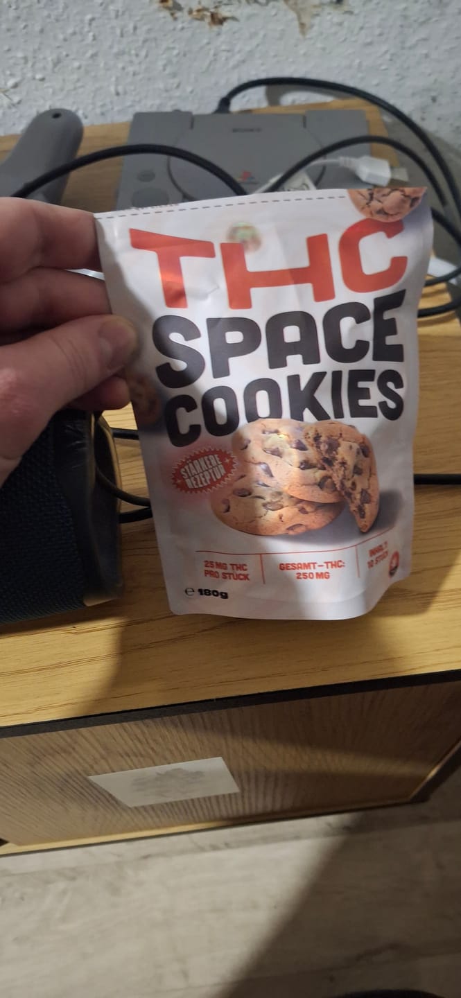 Customer photo review of THC Spacecookies