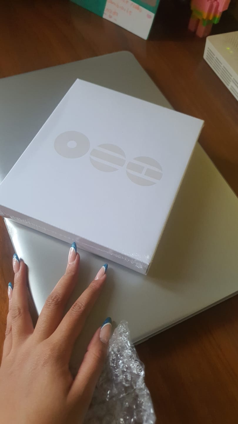Customer photo review of BTS - ARIRANG 5TH ALBUM STANDARD RANDOM
