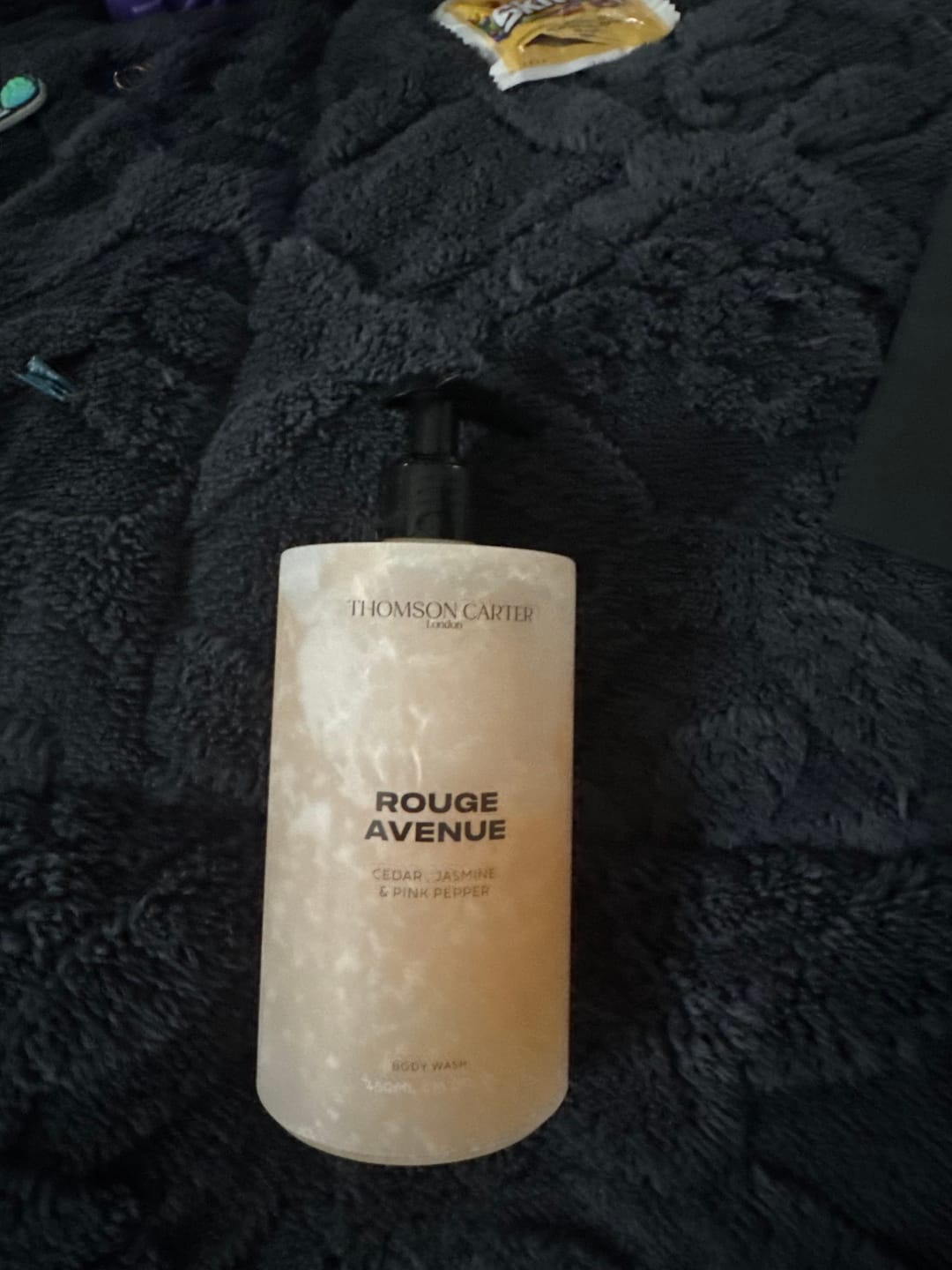 Customer photo review of Rouge Avenue | Body Wash