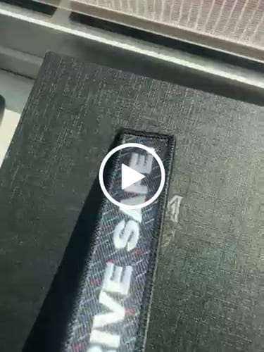 Customer video review of SCHNATTERDAYS KEYTAG