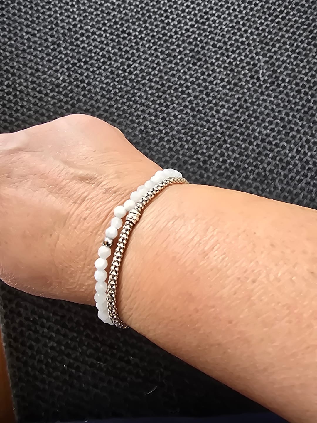 Customer photo review of Mondstein Armband - Naturperlen