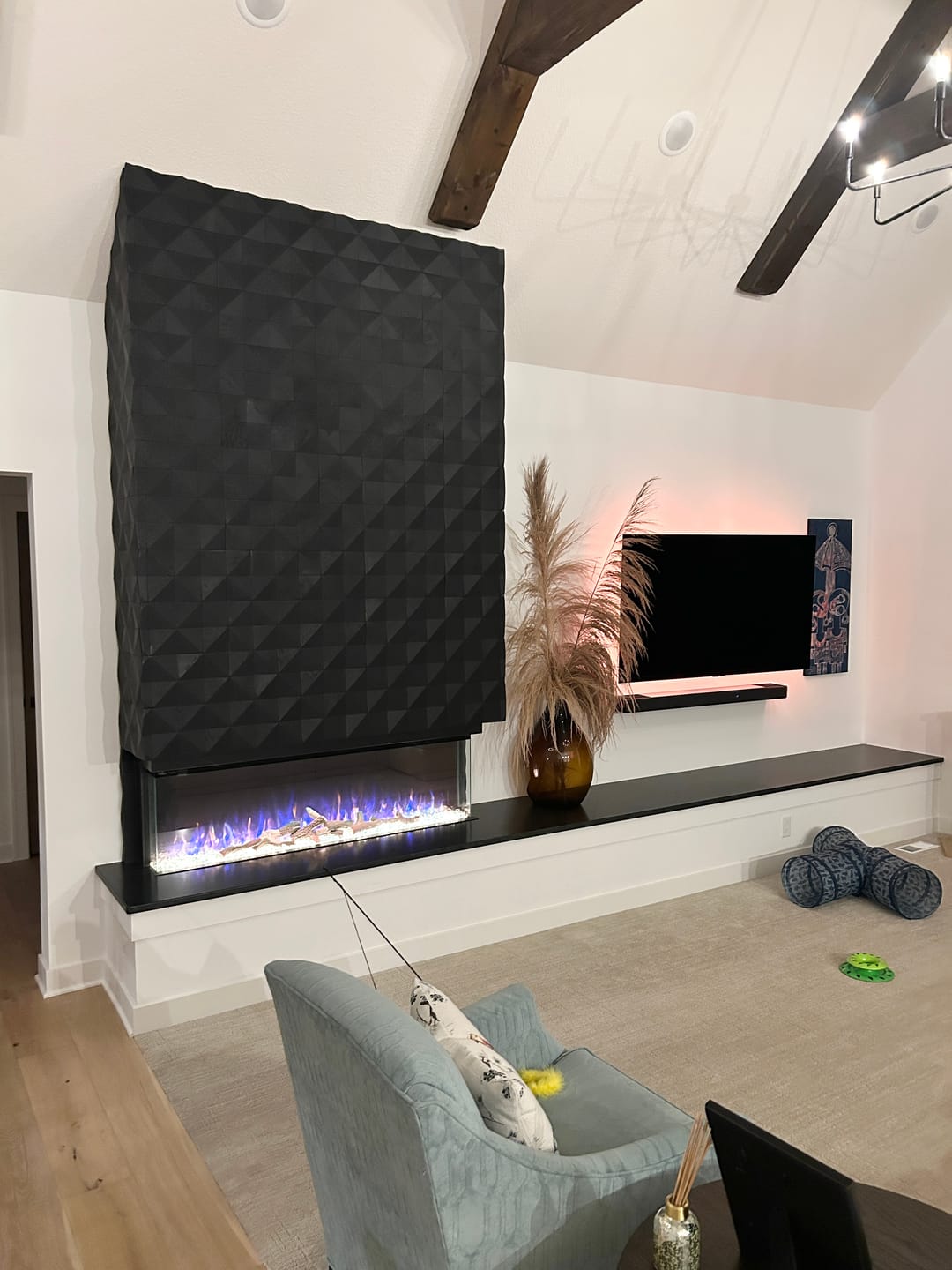 Customer photo review of Onyx Oak 3D Diamond Panels