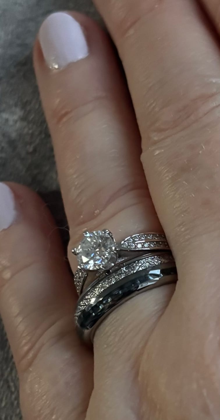 Customer photo review of White Gold 1ct Round Moissanite Wide Dazzle Ring
