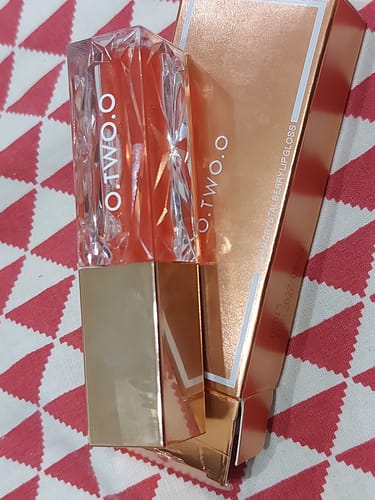 Customer photo review of O.TWO.O CLEAR CRYSTAL BERRY LIP GLOSS