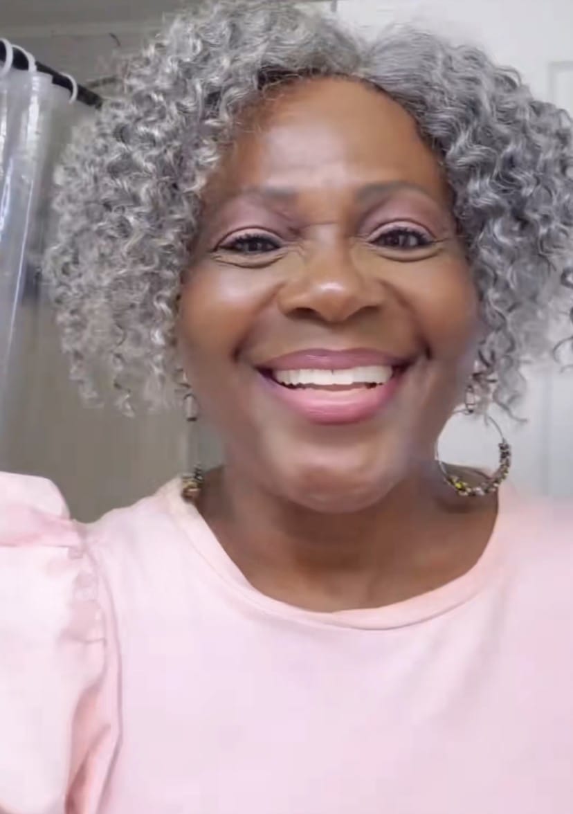 Customer photo review of Luvwin 5x5 Jerry Curly Salt And Pepper Glueless Gray Color Pre-Cut Lace Fluffy Bob Wig 100% Real Human Hair