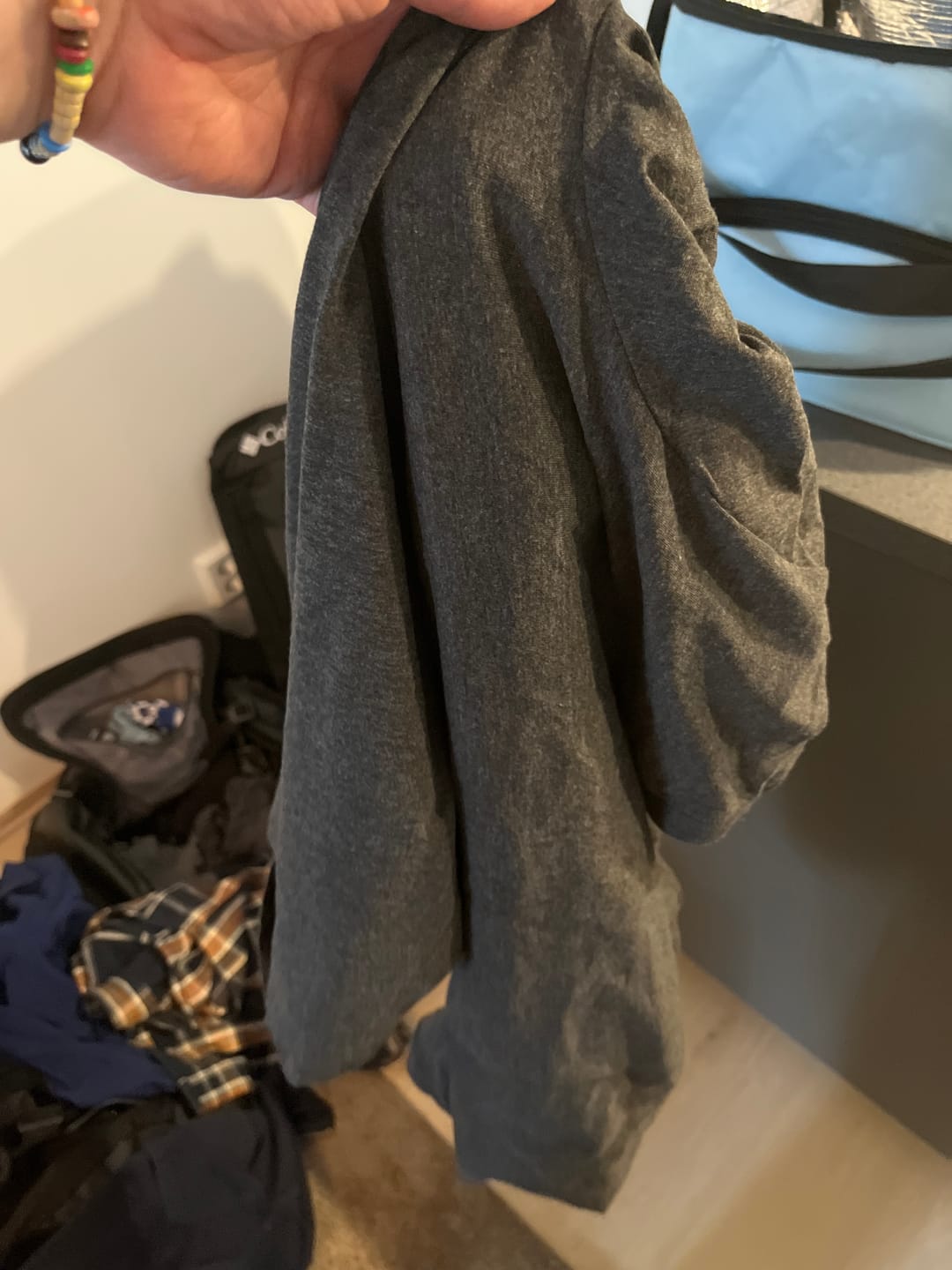 Customer photo review of Organic Basic T-shirt - Dark Grey