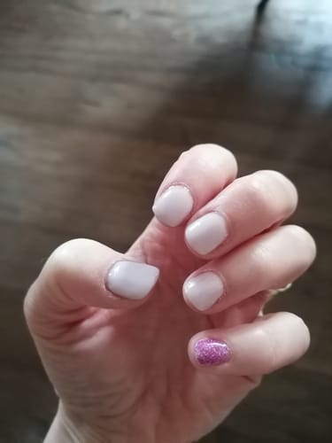Customer photo review of Medium Pink Dipping Powder