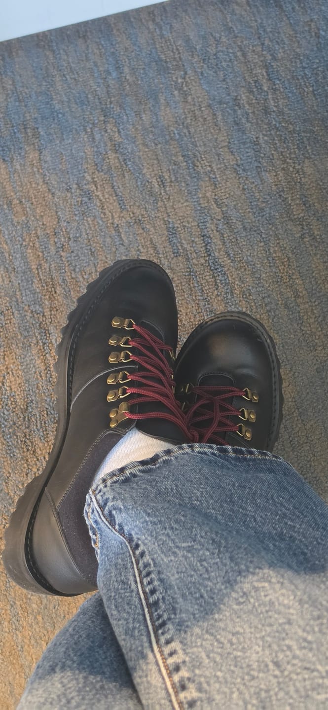Customer photo review of Ecru Waxed Laces (160cm for boots)