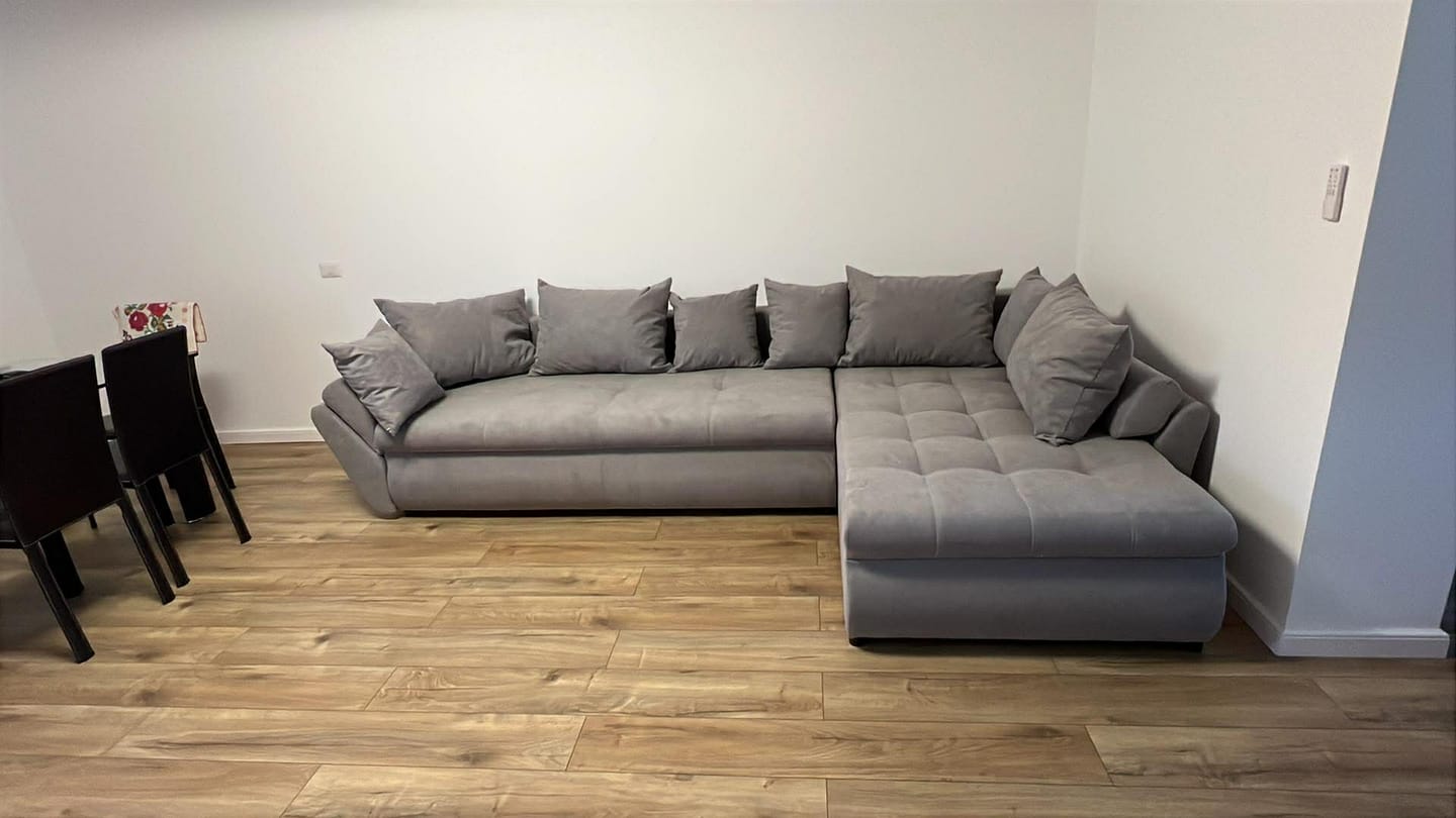 Customer photo review of Colțar extensibil dumonde cu ladă de depozitare si sezut confortabil din spuma HR, Loana XL Enjoy Gri II 335x185 cm