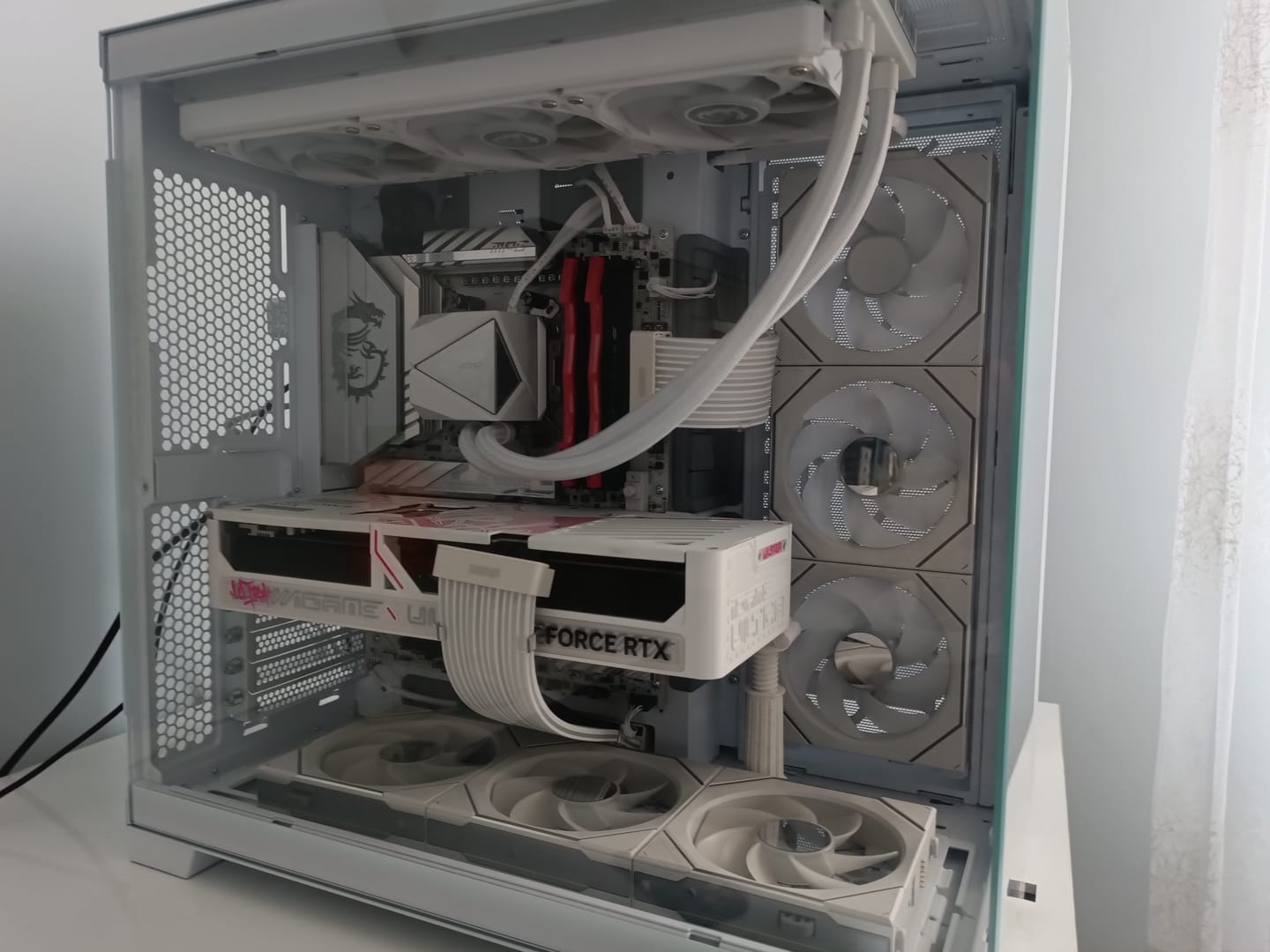 Customer photo review of AsiaHorse Aurora Learn PSU Cable Cover