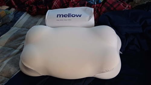 Customer photo review of Mellow CloudAlign™ Pillow
