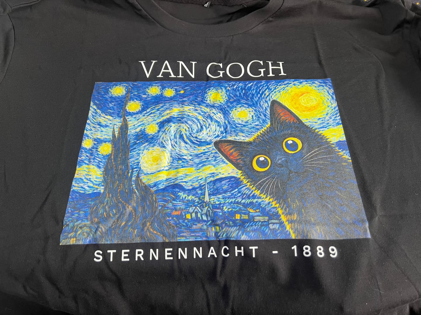 Customer photo review of Sternennacht Van Gogh T-Shirt
