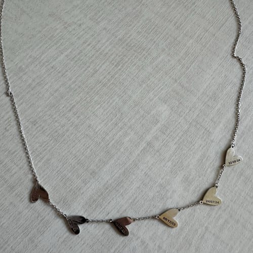 Customer photo review of Colar de Coração com Gravação Personalizada