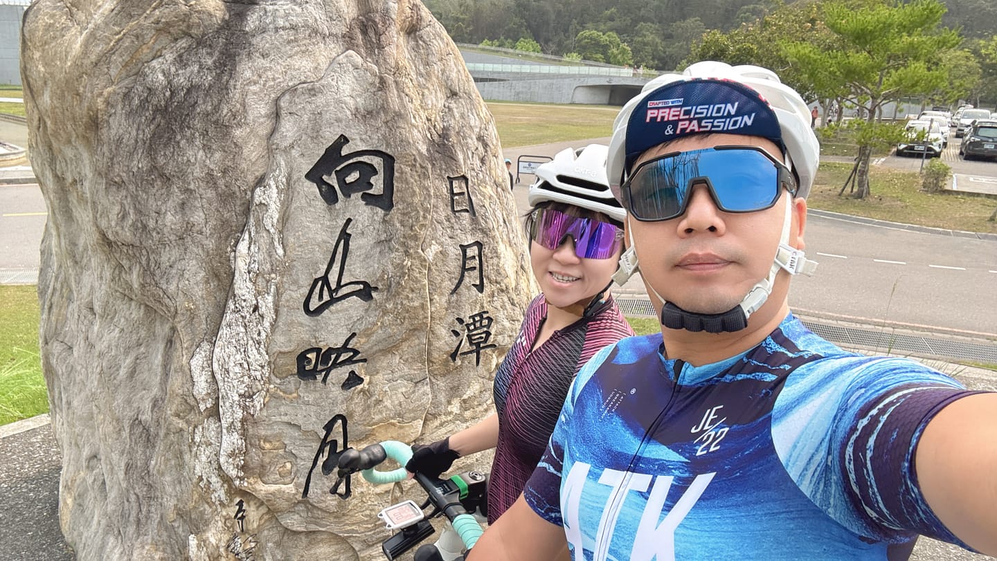 Customer photo review of ATK | 王者 男短上衣 - 冰晶