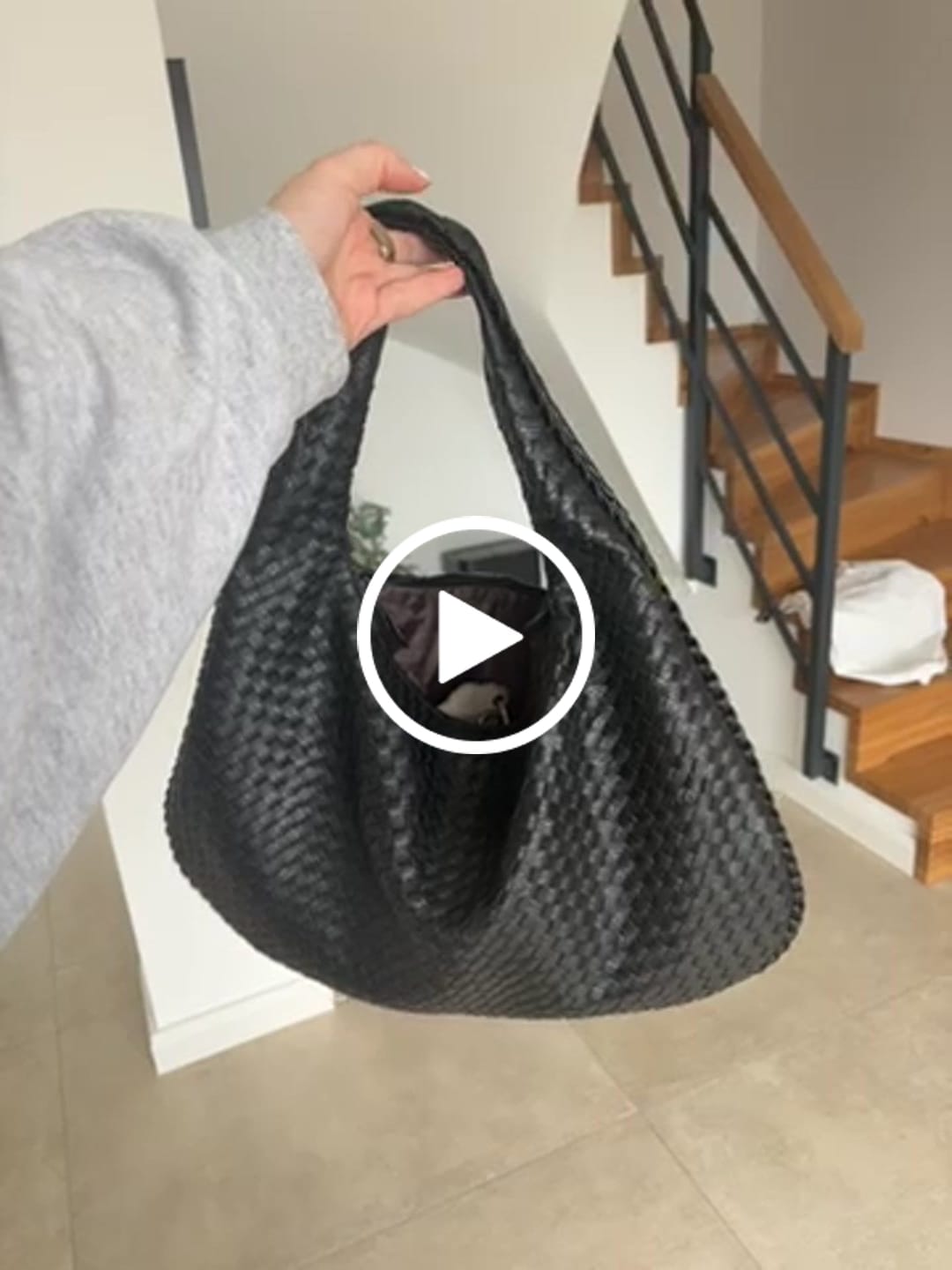 Customer video review of Woven Bag XL