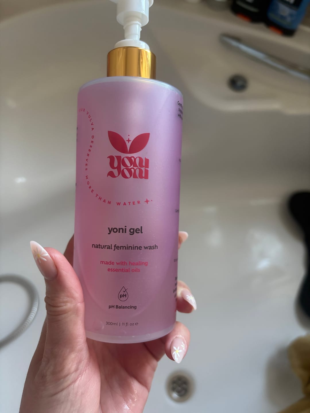 Customer photo review of Yoni Gel