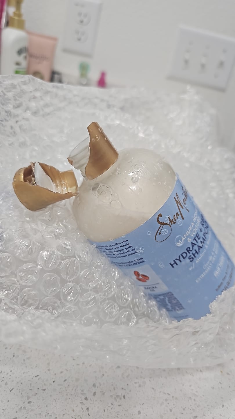 Customer photo review of Shea Moisture Hydrate + Repair Shampoo 384ml