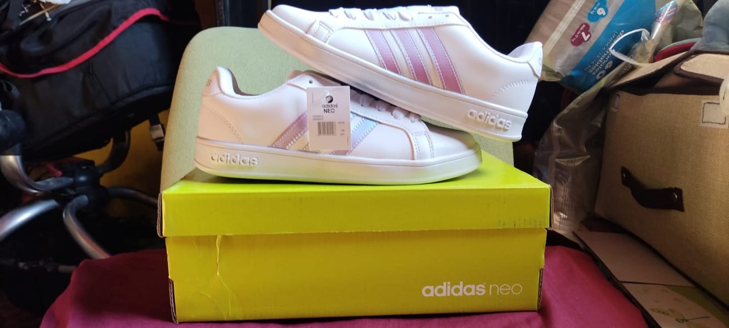 Customer photo review of Tenis 270 Blanco Total