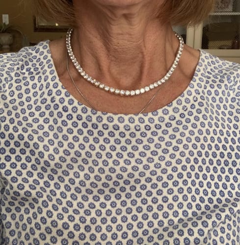 Customer photo review of Metfine Tennis Necklace | Anniversary Gift for Women