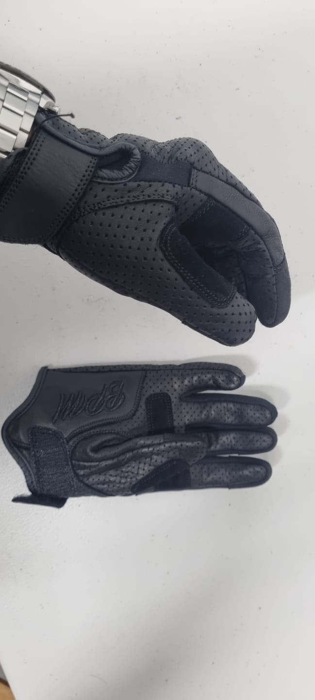 Customer photo review of Gen 2 Thumpa's | Short Cuff Summer Motorbike Gloves | Aramid + Perforated Black Leather