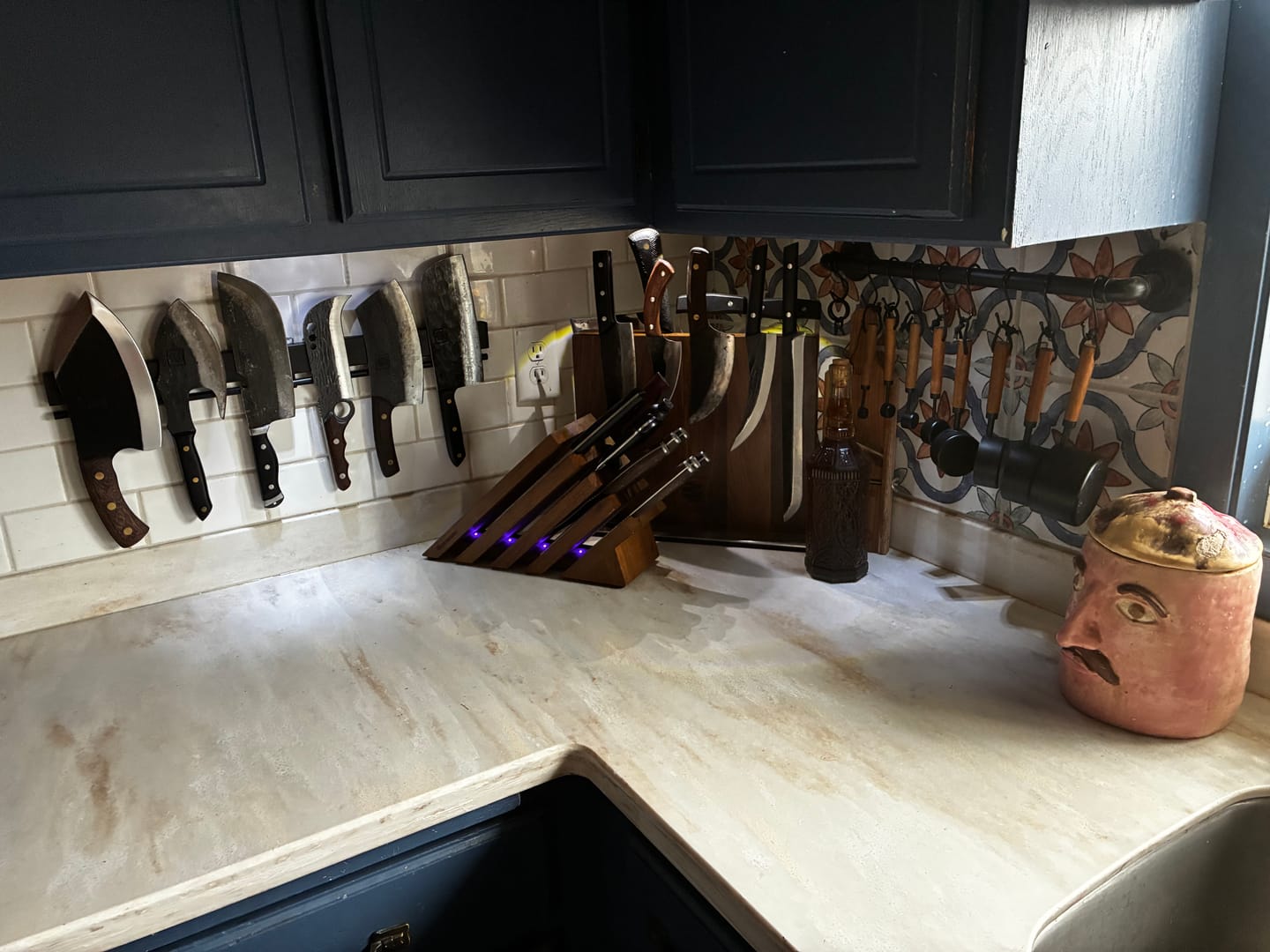 Customer photo review of FREE Walnut Magnetic Knives Holder