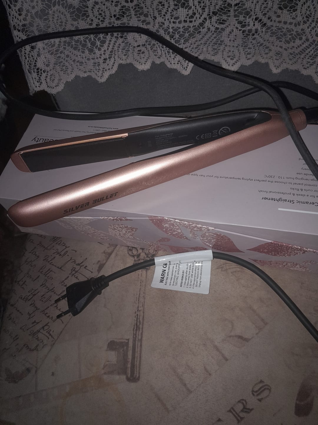 Customer photo review of Silver Bullet Sleek Heat Ceramic Straightener - 25mm Dual Voltage