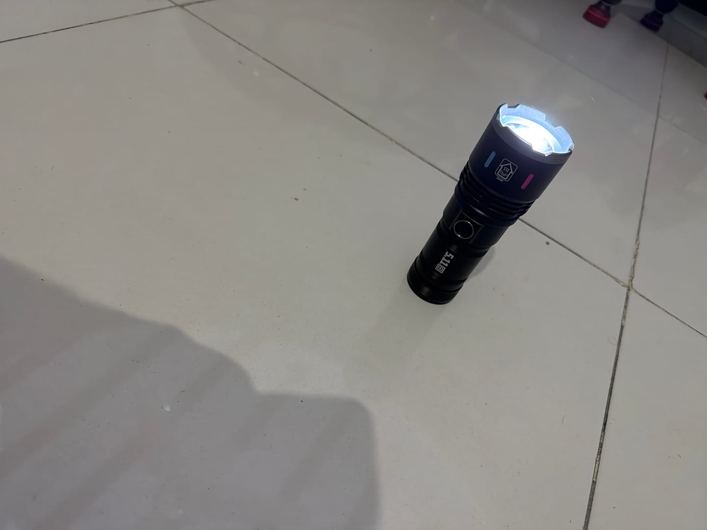 Customer photo review of 1KM Flashlight - 3 Lights - 5.11 USA Lot