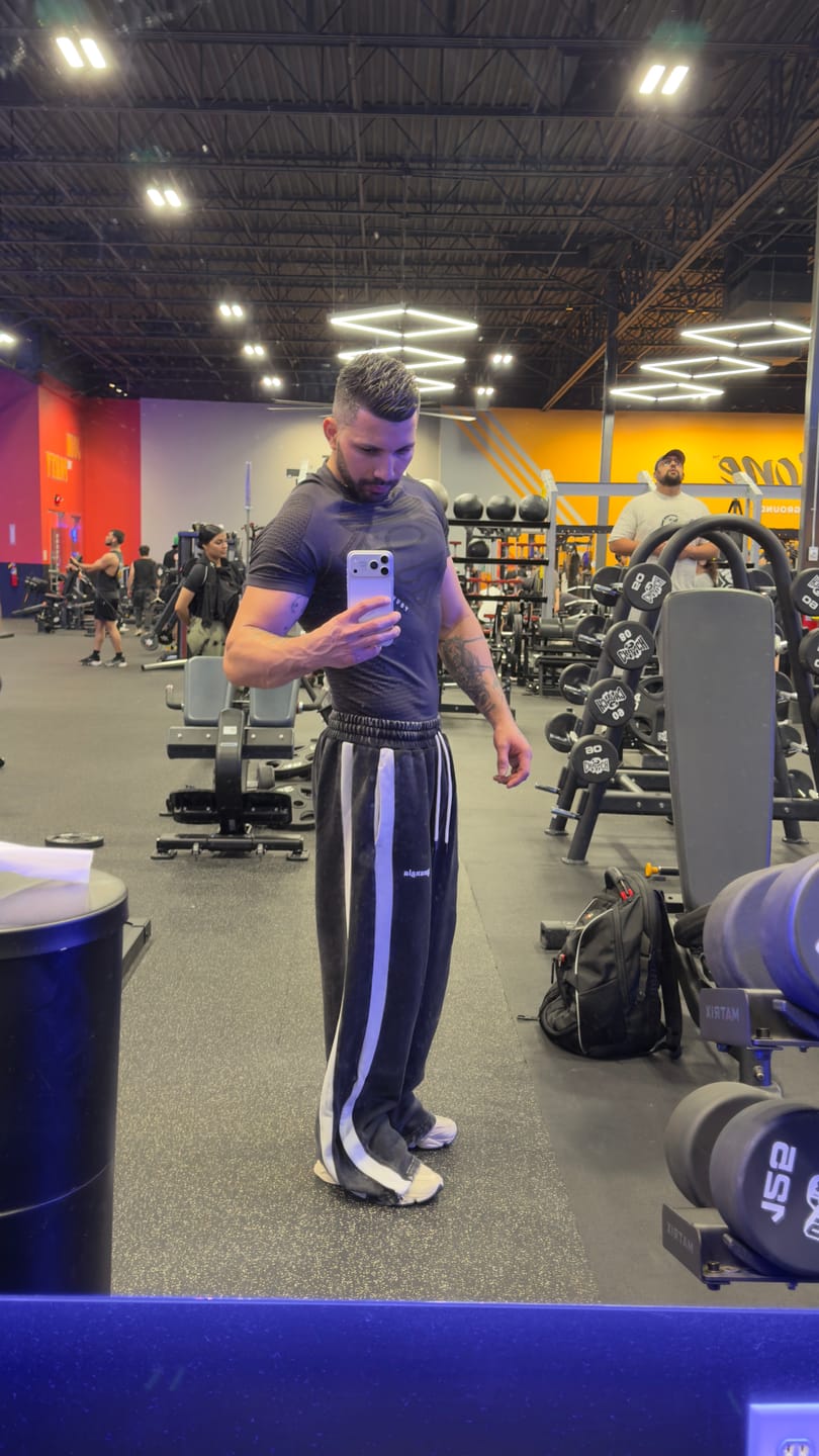 Customer photo review of 2146 - Classic Stripe Sweats
