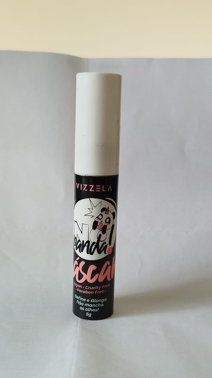 Customer photo review of Máscara Para Cílios No Panda Vizzela - Preta