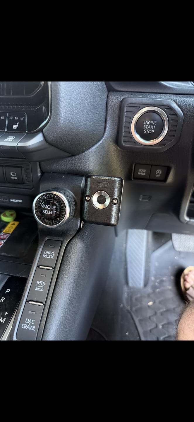 Customer photo review of UHF Handpiece Mount - Prado 250 Series - Dash Mount