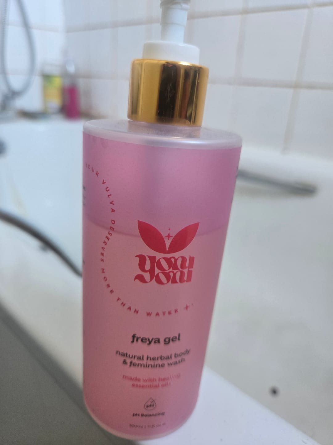 Customer photo review of Freya Gel