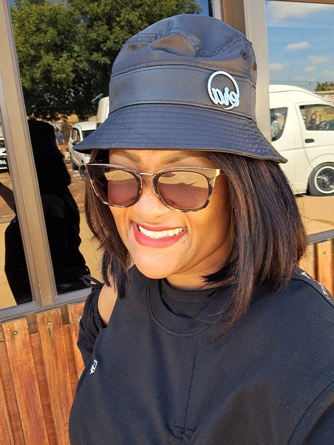 Customer photo review of Black Billy Bucket Hat
